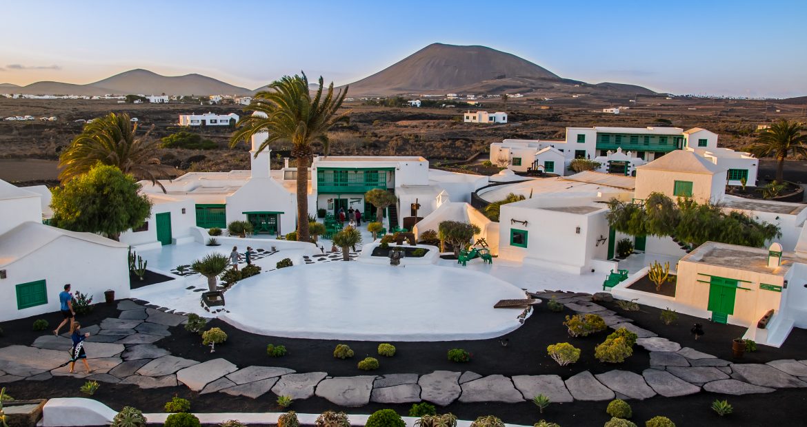 Día de Canarias en el Monumento al Campesino