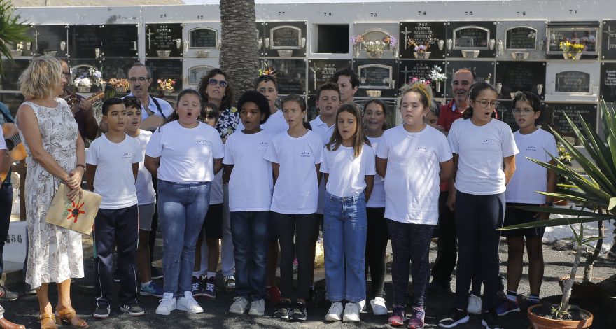 Encuentro trabajadores centros con César Manrique