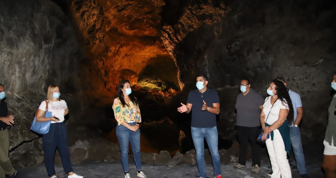 Isla insólita- Cueva de los Verdes