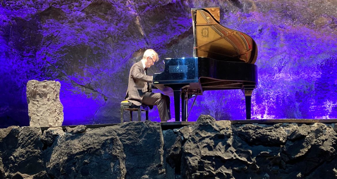 Luis Fernando Pérez Piano en Cueva de los Verdes