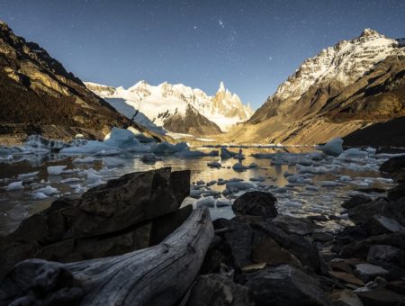 La Casa Amarilla acoge “Caminante nocturno», un viaje del fotógrafo lanzaroteño Juan Méndez por los rincones nocturnos más íntimos de Canarias y la Patagonia